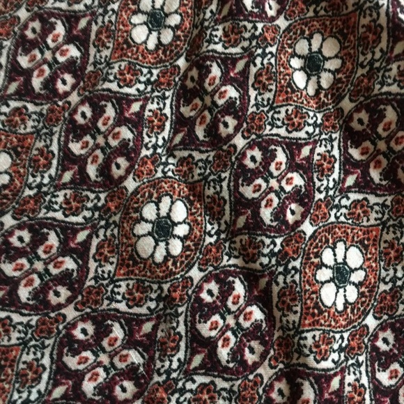 Patterned pants - Picture 2 of 2